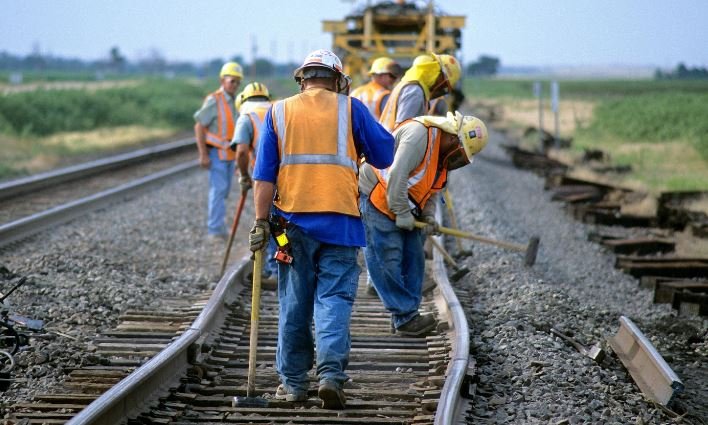 The Economic Impact of Railroads on Local Communities